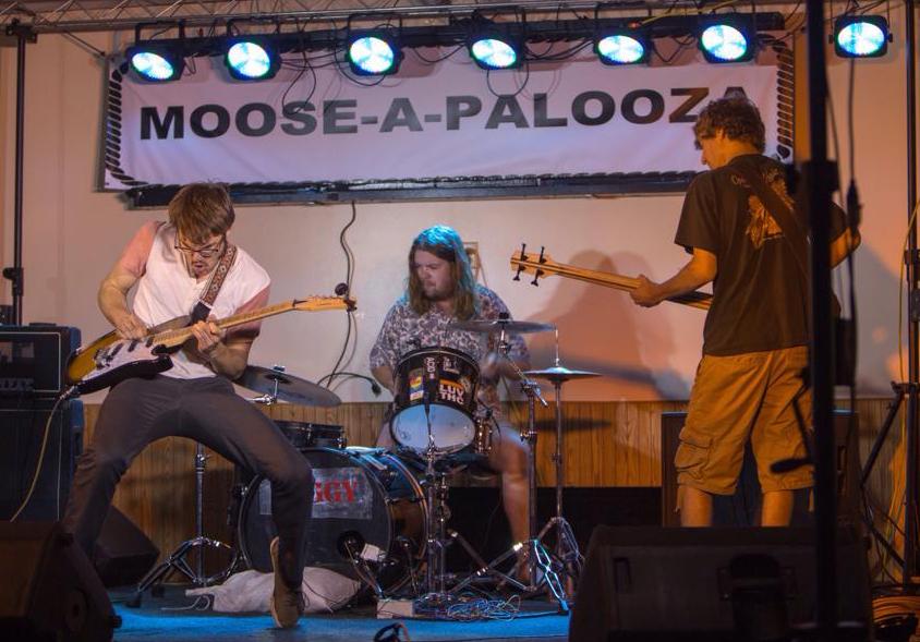Wulfbriar performs improvisational blues at the Geneseo, Ill. Moose Lodge in 2014. 