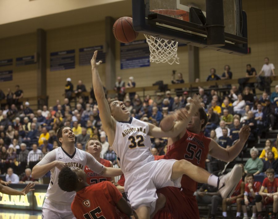 Augustana+Junior+Joe+Kellen+goes+up+for+a+lay+up+during+the+Vikings+game+against+Carthage+on+Saturday.+Photo+by+Kevin+Donovan