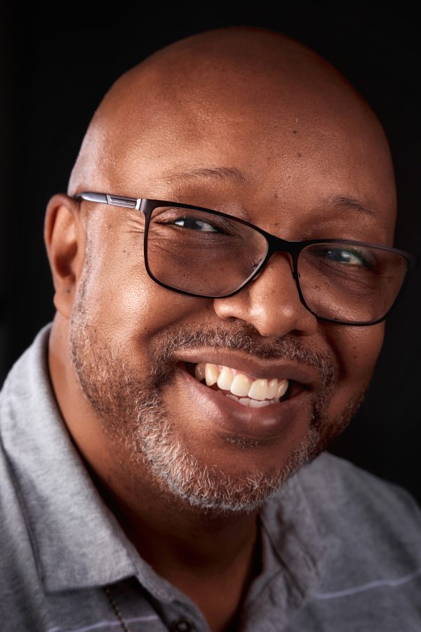“Telling the stories that need to be told without fear or favor”: Leonard Pitts Jr., Symposium Day featured speaker, discusses journalism in 2018