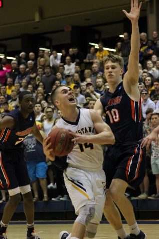 Vikings end NCAA run after loss to Wheaton in Sweet 16