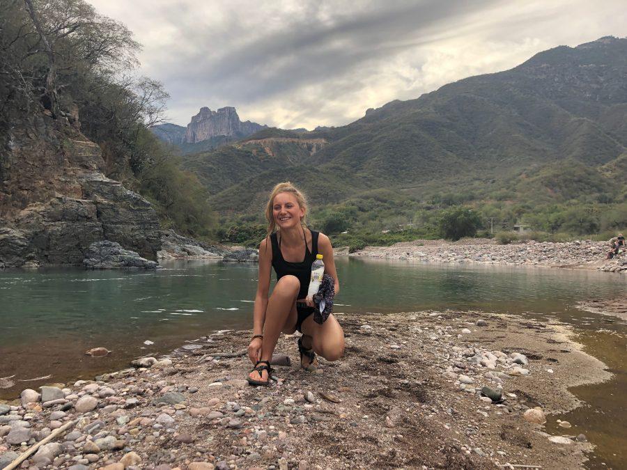 Augustana+first-year+international+student+Julia+Broberg+competes+in+the+2019+Copper+Canyon+Ultramarathon+in+Caballo+Blanco%2C+Mexico.