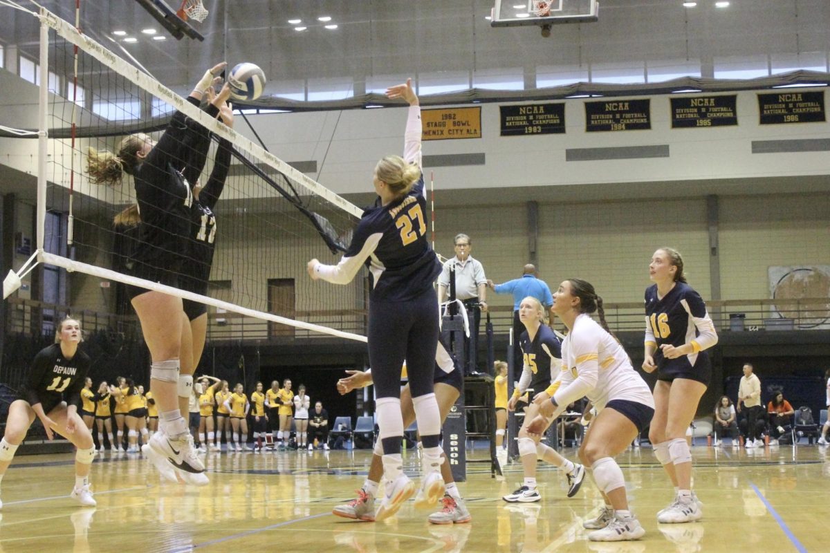 Women’s volleyball grows amid young team